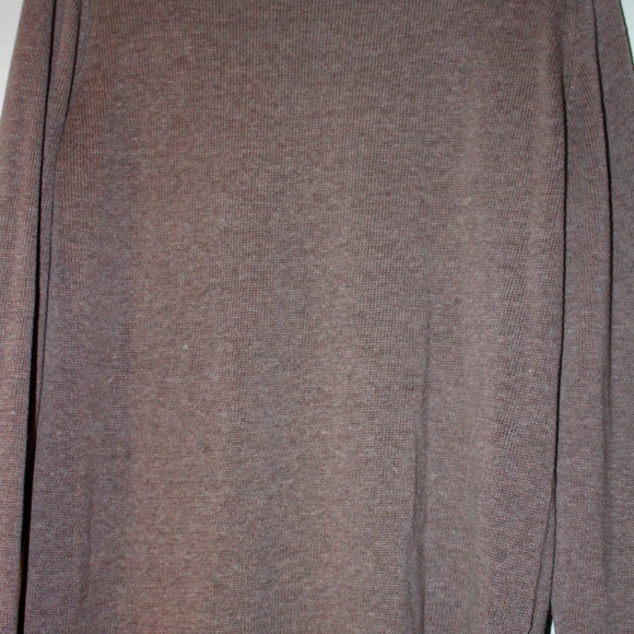 light brown old navy sweater size large - Picture 3 of 3